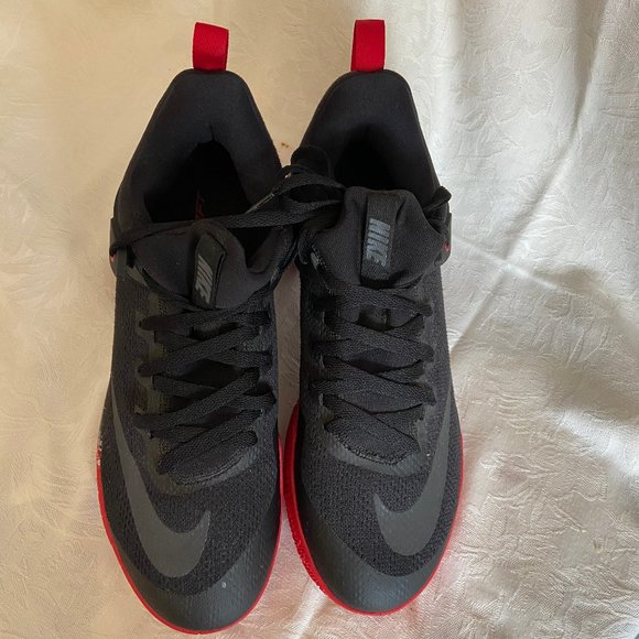 nike zoom mens basketball shoes